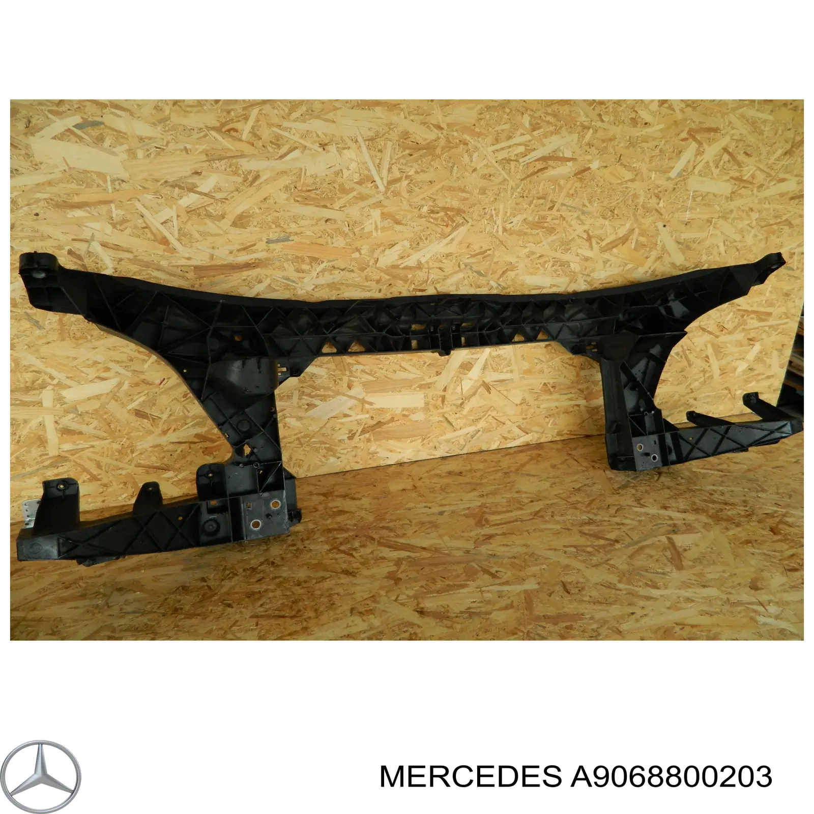 A9068800203 Mercedes супорт радіатора в зборі/монтажна панель кріплення фар