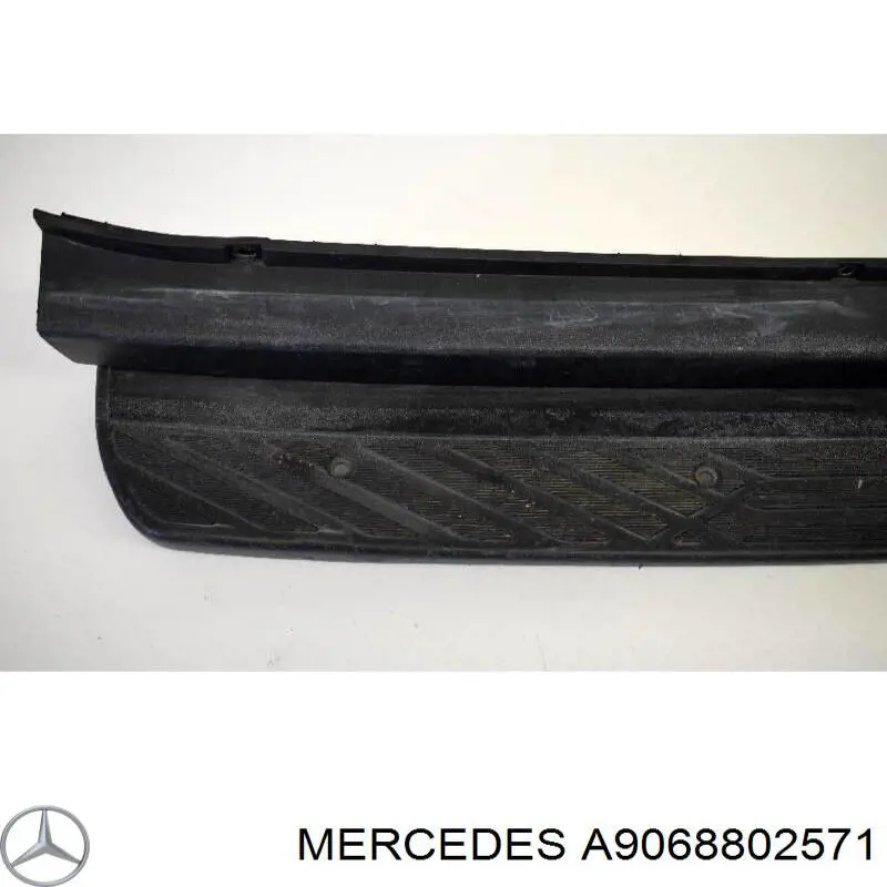 A9068802571 Mercedes Буфер (бампер) задній