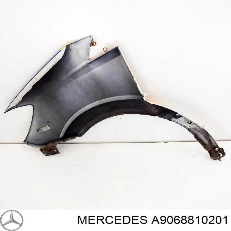 Крило переднє праве Mercedes A9068810201 ціна, від 99.65 USD