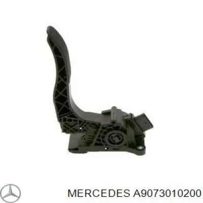 Підаль газу Mercedes A9073010200 ціна, від 29.36 USD