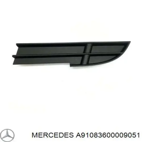 A9108360000 Mercedes Пластик під лобове скло