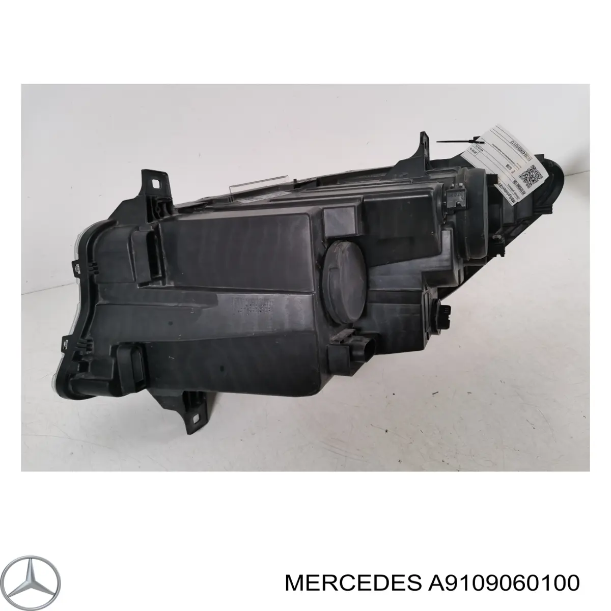 1009068 Autotechteile Фара правая