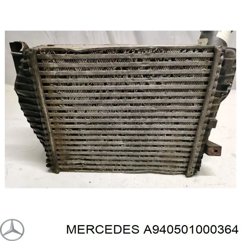 Купити A940501000364 Mercedes Водяний бачок системи охолодження