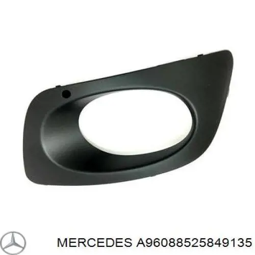 A96088525849135 Mercedes Решітка радіатора