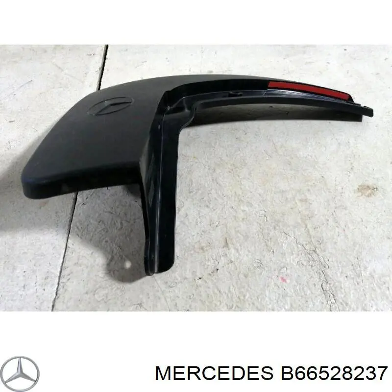 B66528237 Mercedes Бризковики задні, комплект