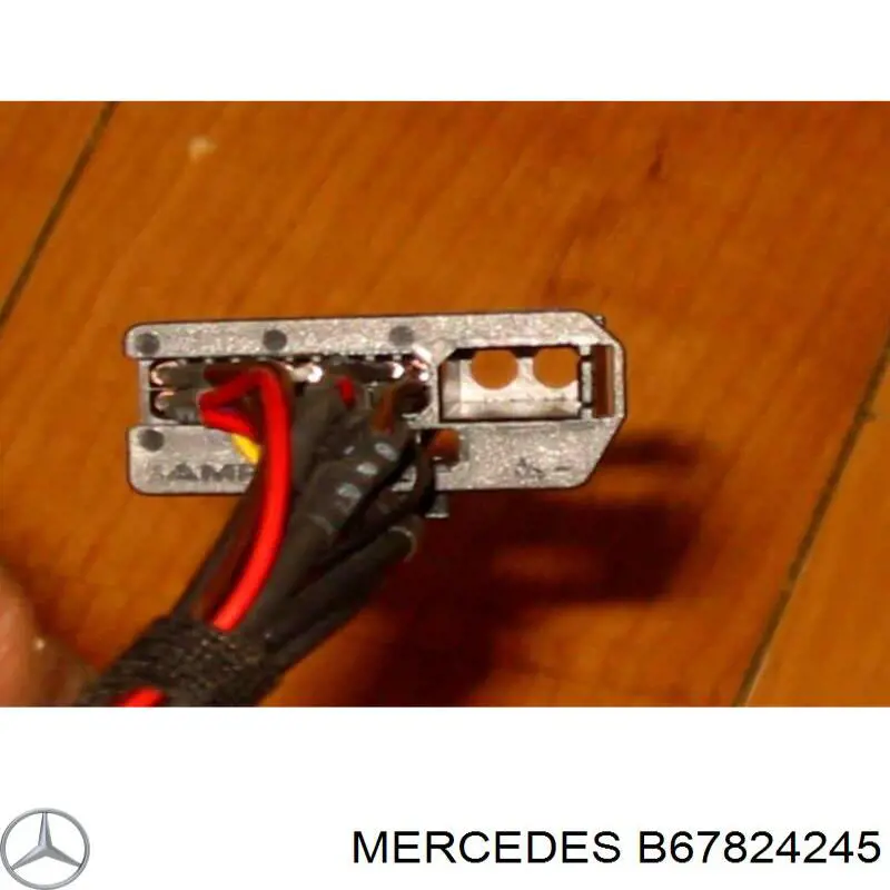 Купити B67824245 Mercedes 