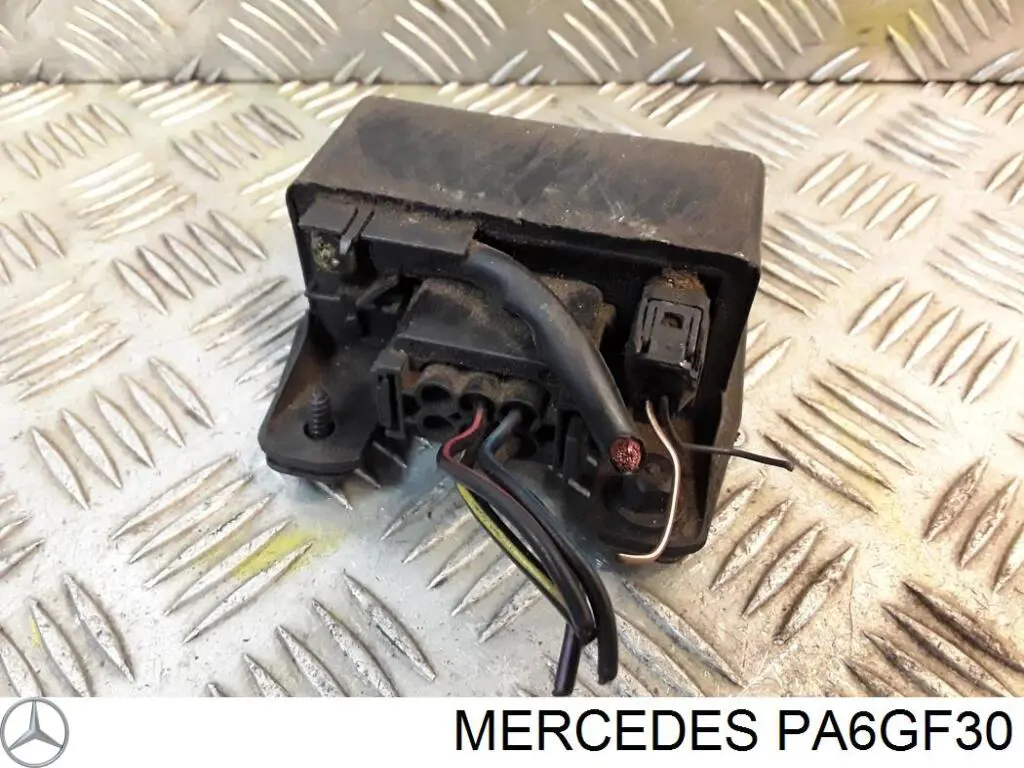 Mercedes PA6GF30 ціна, від 12.65 USD