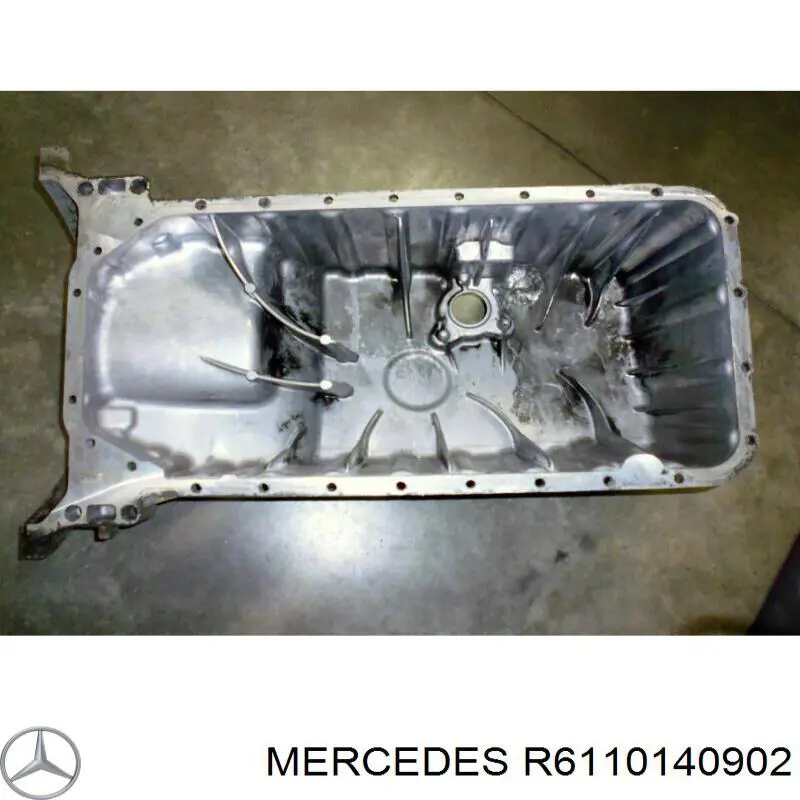 R6110140902 Mercedes 