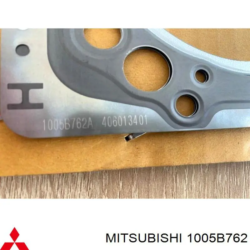 Прокладка ГБЦ Mitsubishi 1005B762 ціна, від 62.60 USD