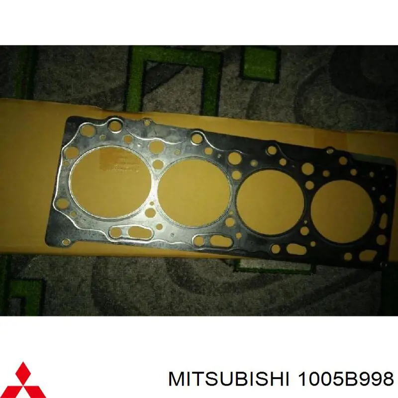 1005B998 Mitsubishi Прокладка під головку