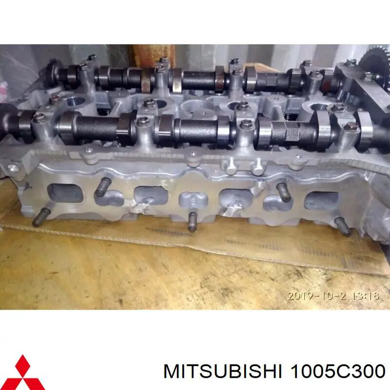 1005C300 Mitsubishi Головка циліндрів
