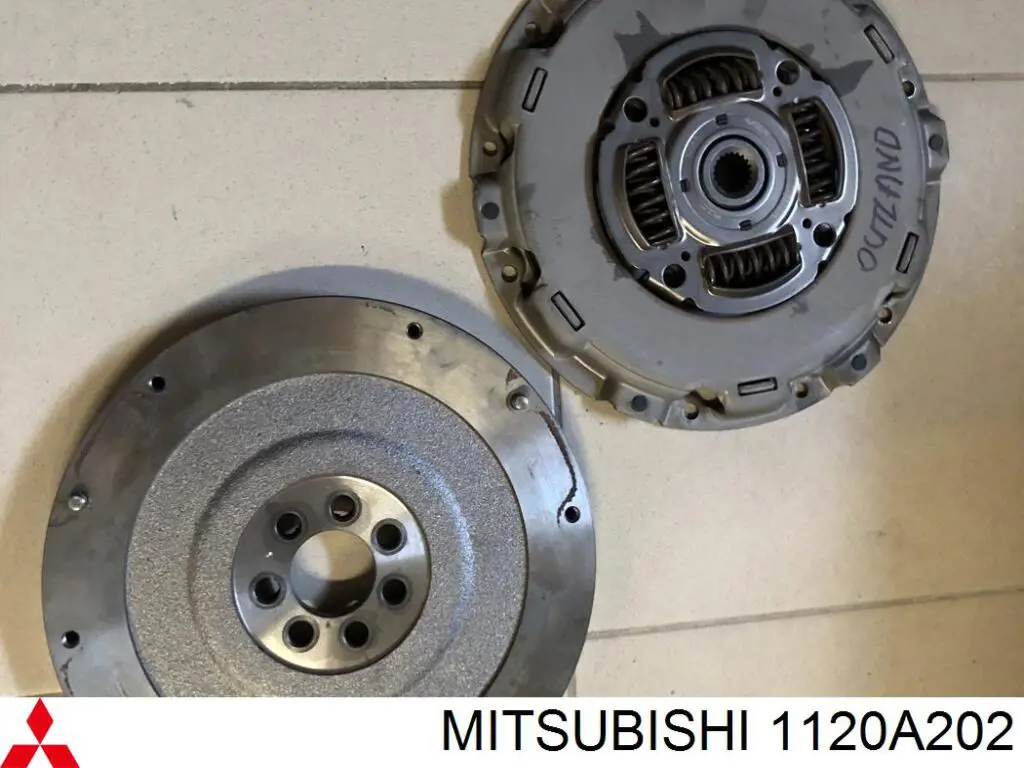 Купити 1120A202 Mitsubishi Маховик із зубчастим ободом в зборі