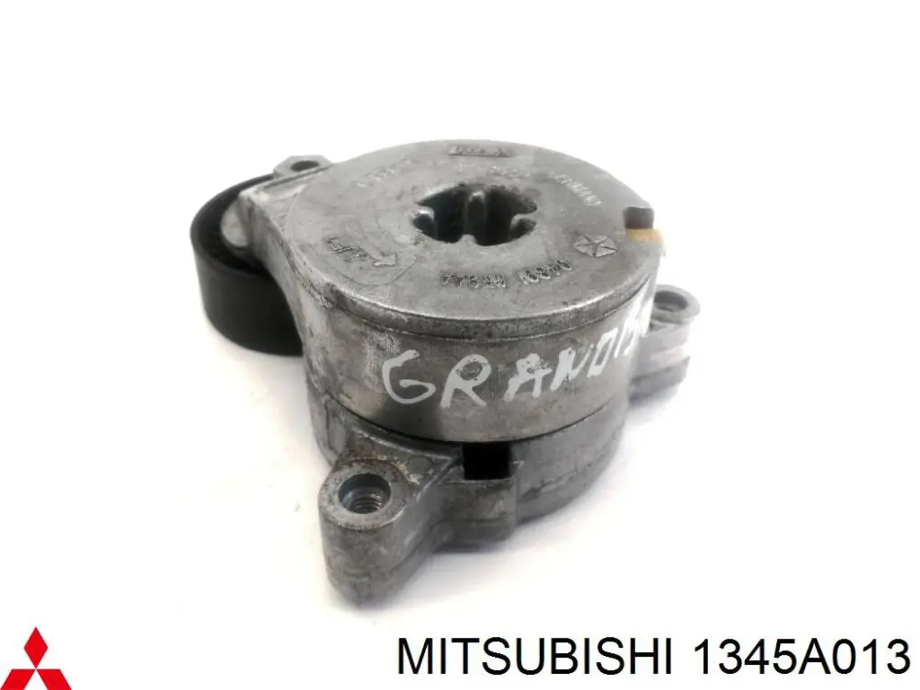 1345A013 Mitsubishi натягувач приводного ременя