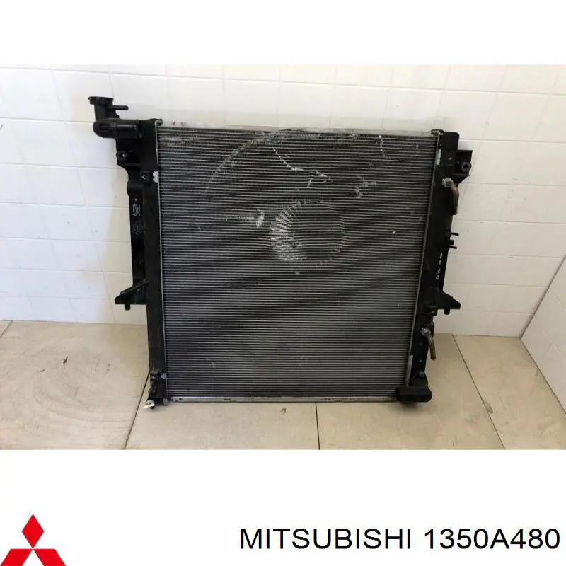 Купити 1350A480 Mitsubishi Радіатор двигуна