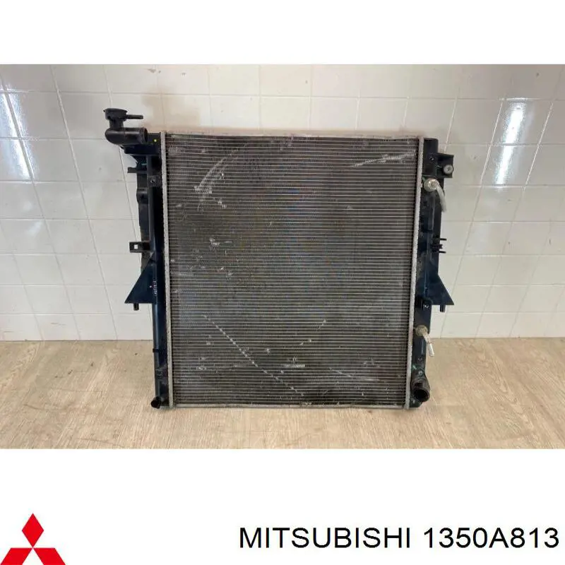 Радіатор основний Mitsubishi 1350A813 ціна, від 101.35 USD