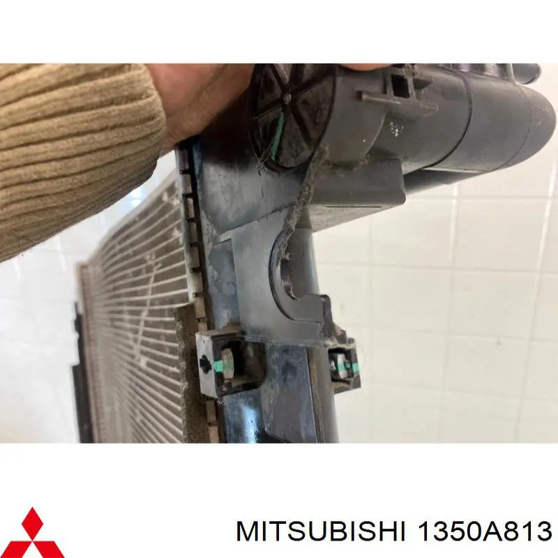  1350A813 Mitsubishi