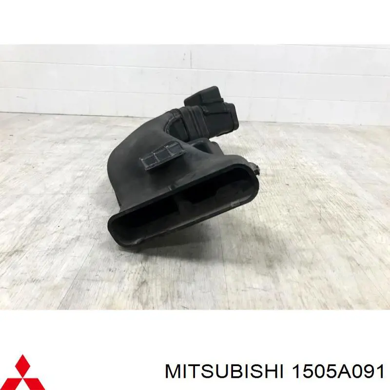 Повітрозабірник повітряного фільтра Mitsubishi 1505A091 ціна, від 19.38 USD