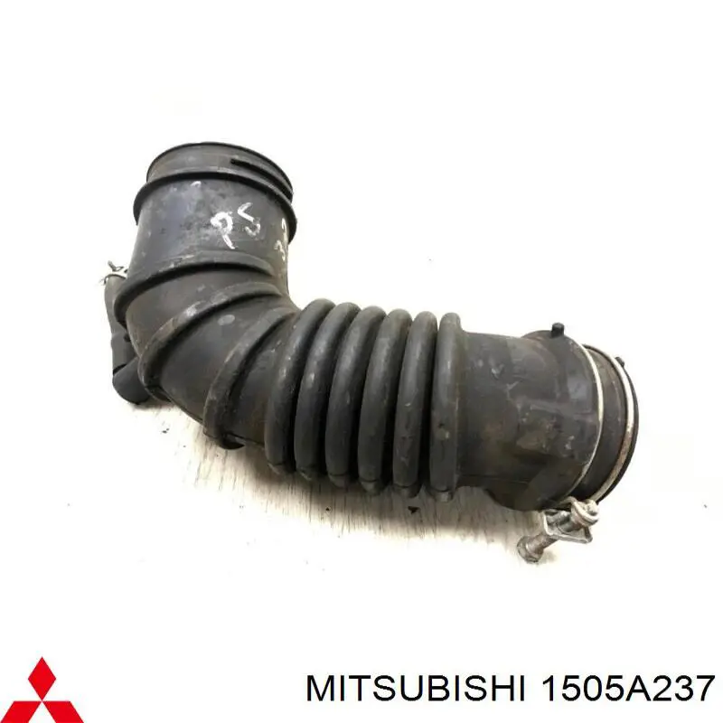 Купити 1505A237 Mitsubishi Патрубок повітряний, вихід повітряного фільтра