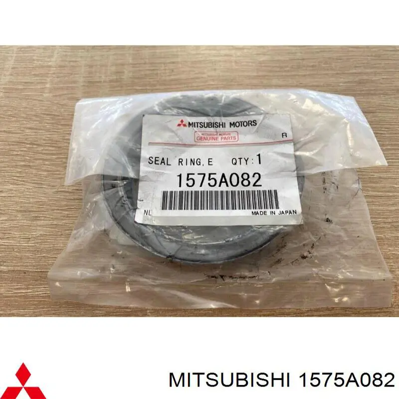1575A082 Mitsubishi кільце приймальної труби глушника