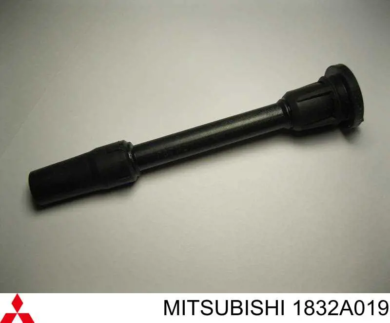 Накінечник свічки запалювання Mitsubishi 1832A019 ціна, від 10.04 USD