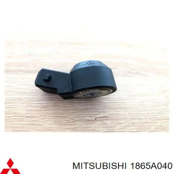 1865A040 Mitsubishi датчик детонації
