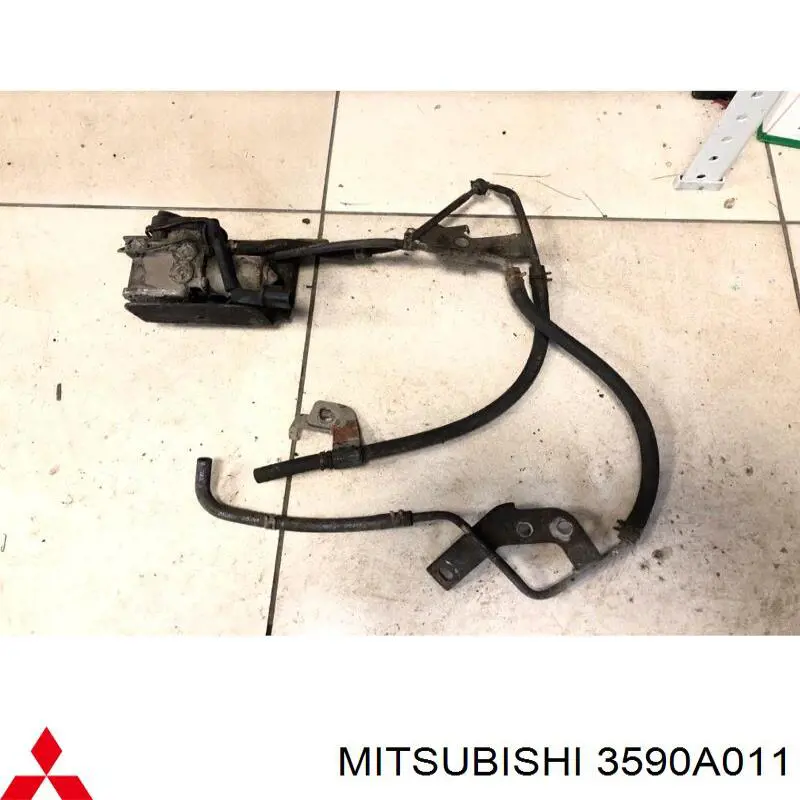 Насос приводу блокування диференціалу заднього мосту Mitsubishi 3590A011 ціна, від 127.35 USD