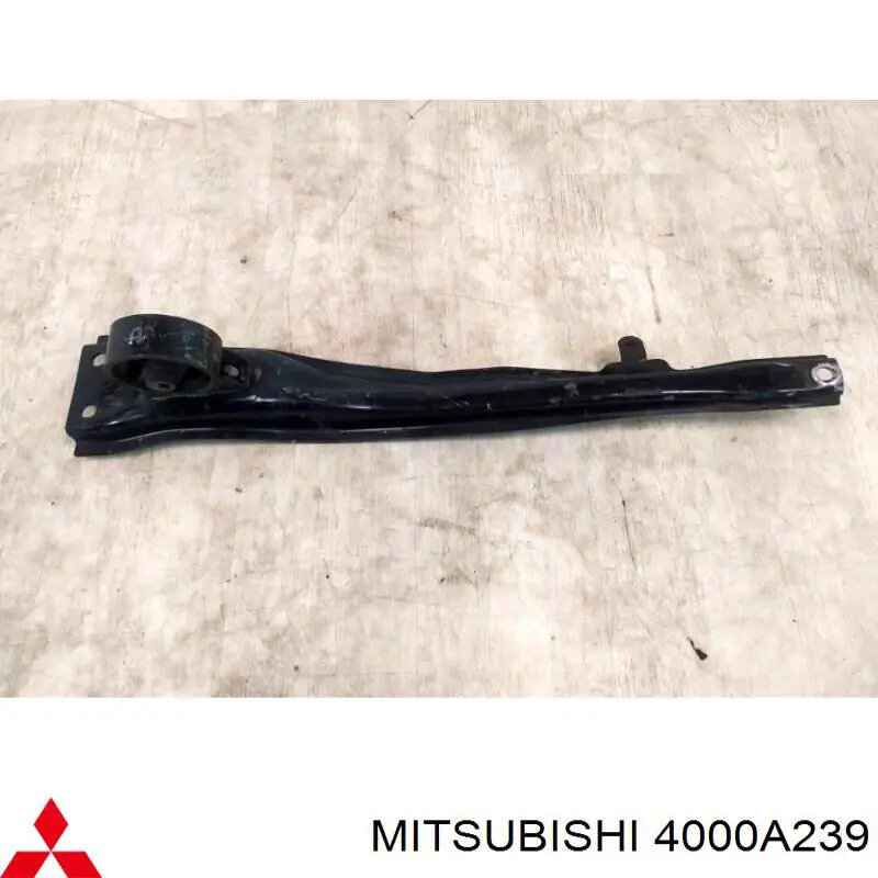Купити 4000A239 Mitsubishi Балка кріплення двигуна
