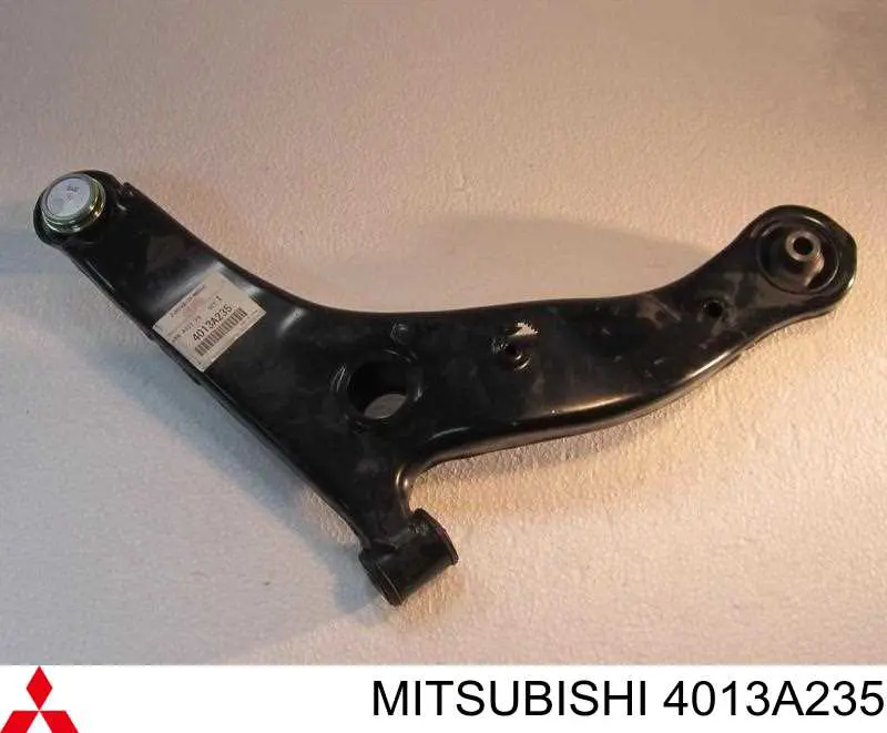 Купити 4013A235 Mitsubishi Лівий важіль передній нижній підвіски