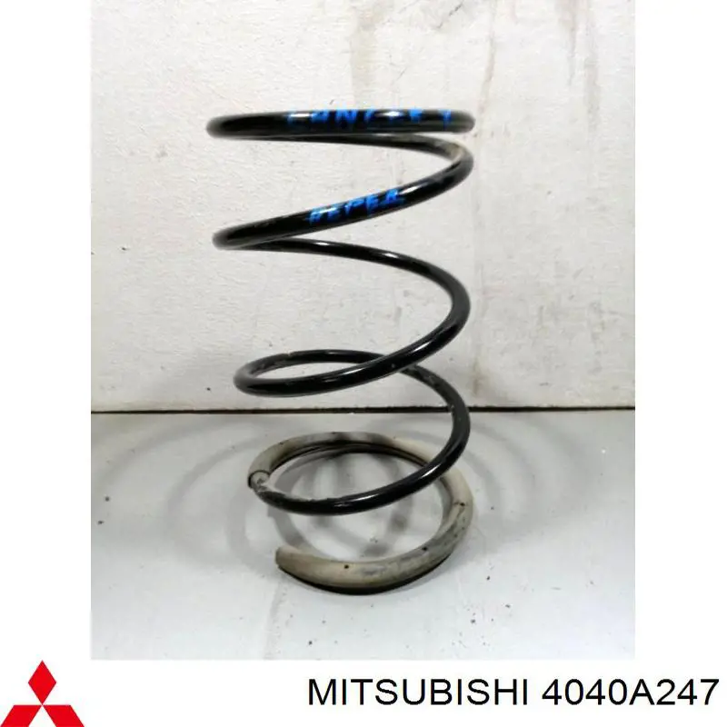 4040A247 Mitsubishi пружина передня