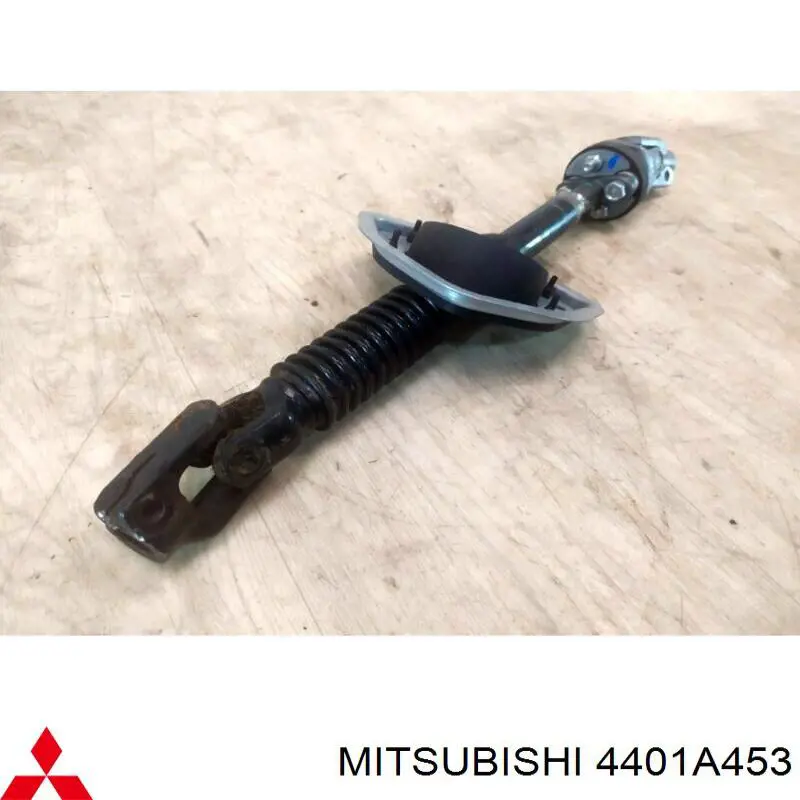 Купити 4401A453 Mitsubishi Кардан вала рульової колонки, верхній