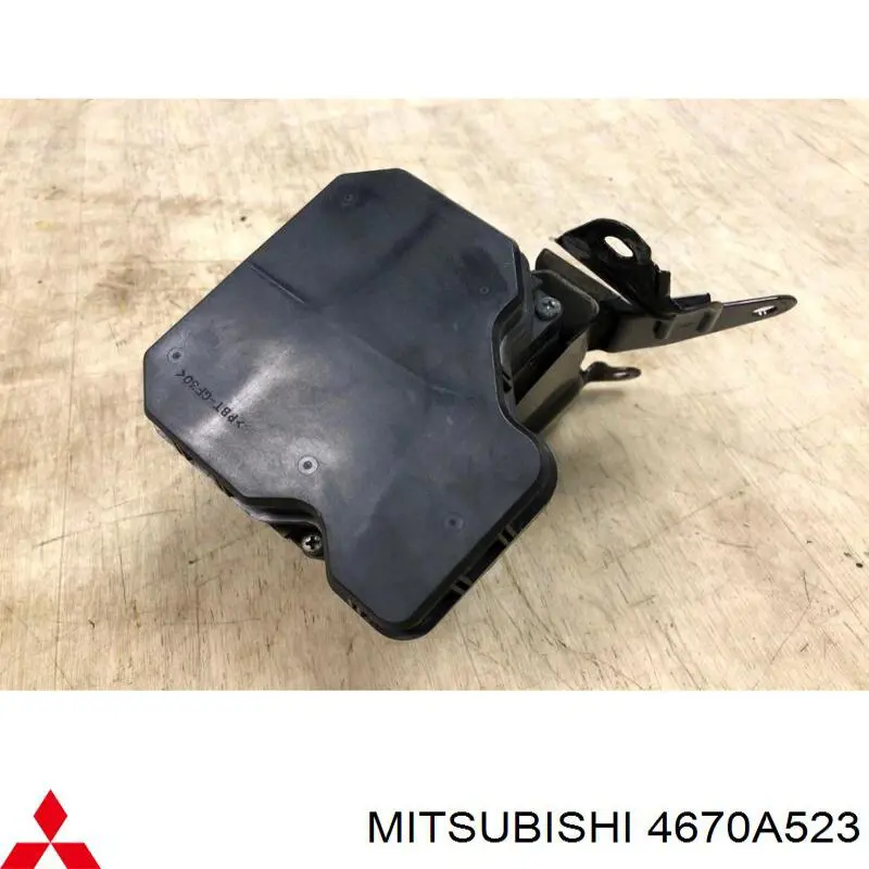 4670A523 Mitsubishi 