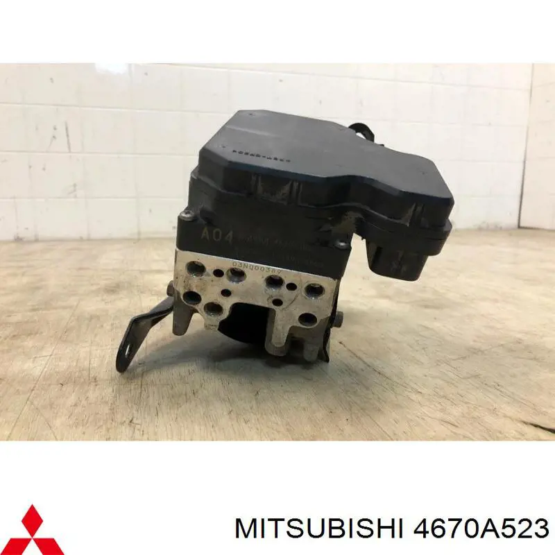  Mitsubishi 4670A523 ціна, від 443.31 USD