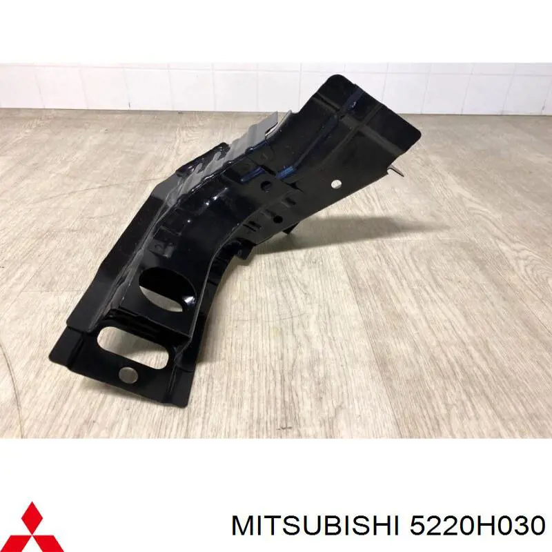 Кронштейн передньої панелі, правий Mitsubishi 5220H030 ціна, від 47.86 USD