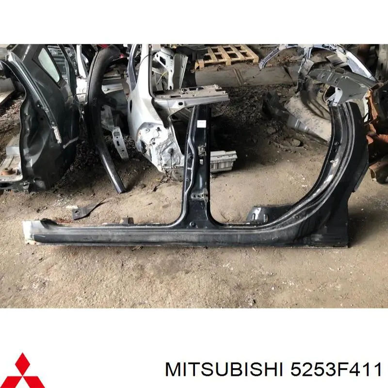 5253F411 Mitsubishi Поріг зовнішній лівий