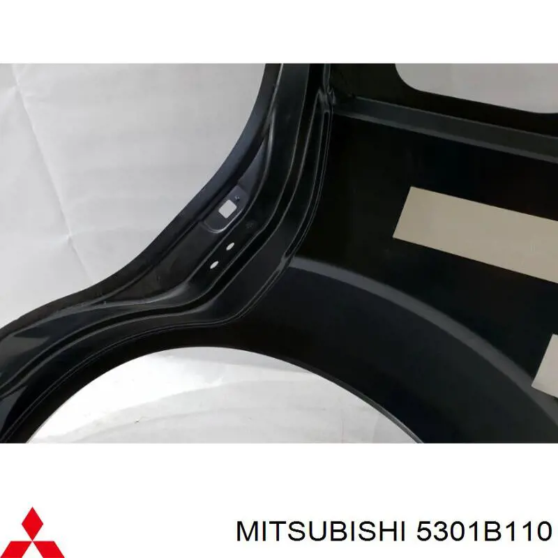 5301B110 Mitsubishi Крило заднє праве