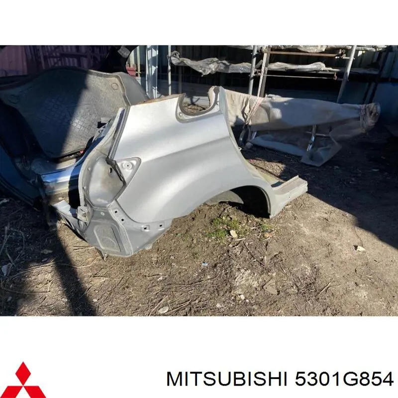5301G854 Mitsubishi Крило заднє праве