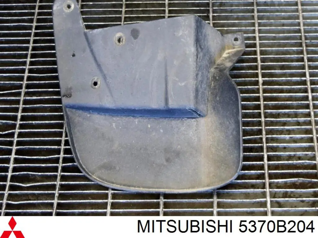 Купити 5370B204 Mitsubishi Бризковики передній, правий