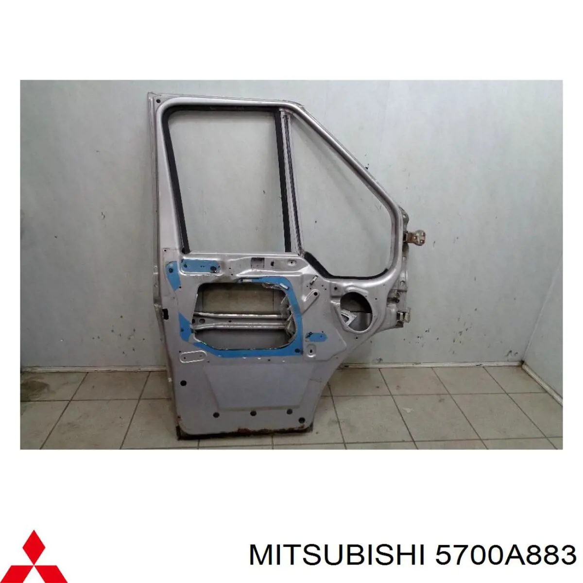 Купити 5700A883 Mitsubishi Двері кабіни