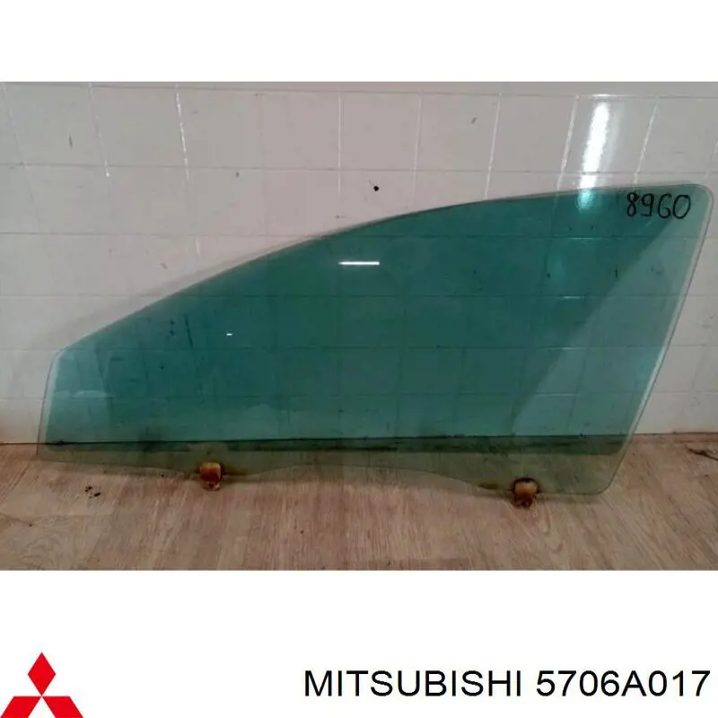 Купити 5706A017 Mitsubishi Скло та ущільнювачі скла вітрового правого/лівого
