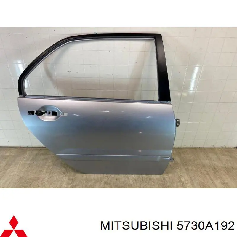 5730A192 Mitsubishi двері задні, праві