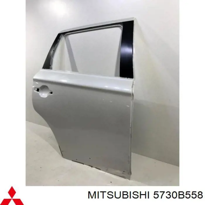5730B558 Mitsubishi двері задні, праві