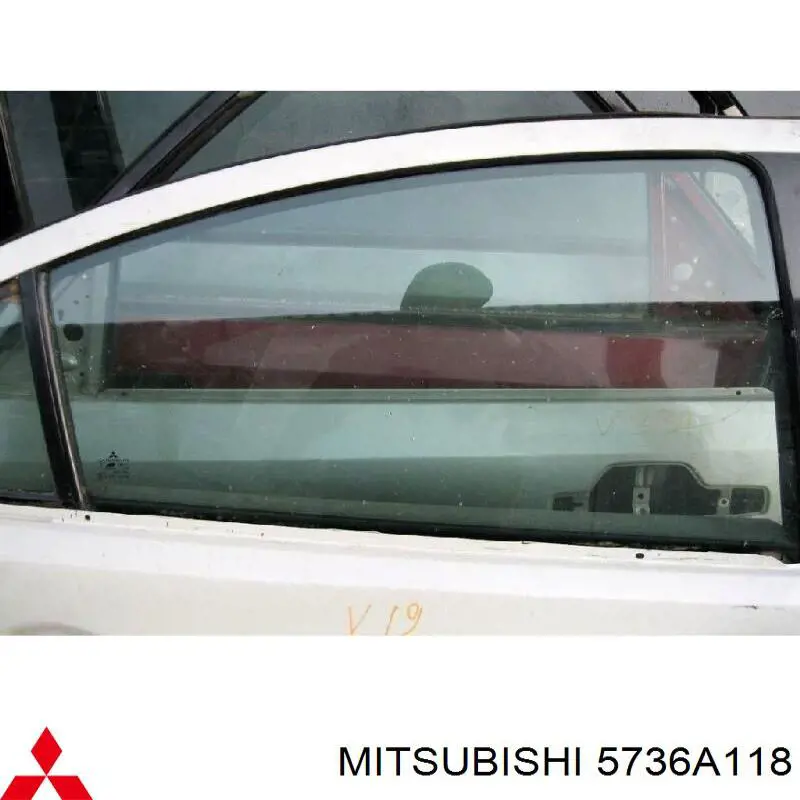 Скло задньої двері правої Mitsubishi Galant 9 (DJ, DM) (Міцубісі Галант)