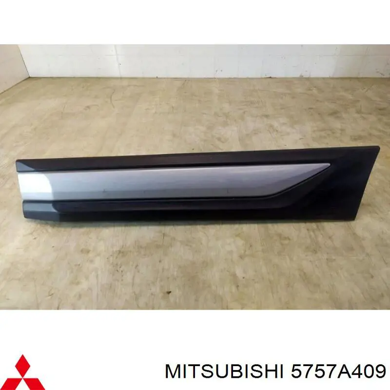 5757A409 Mitsubishi молдинг задніх лівих дверей