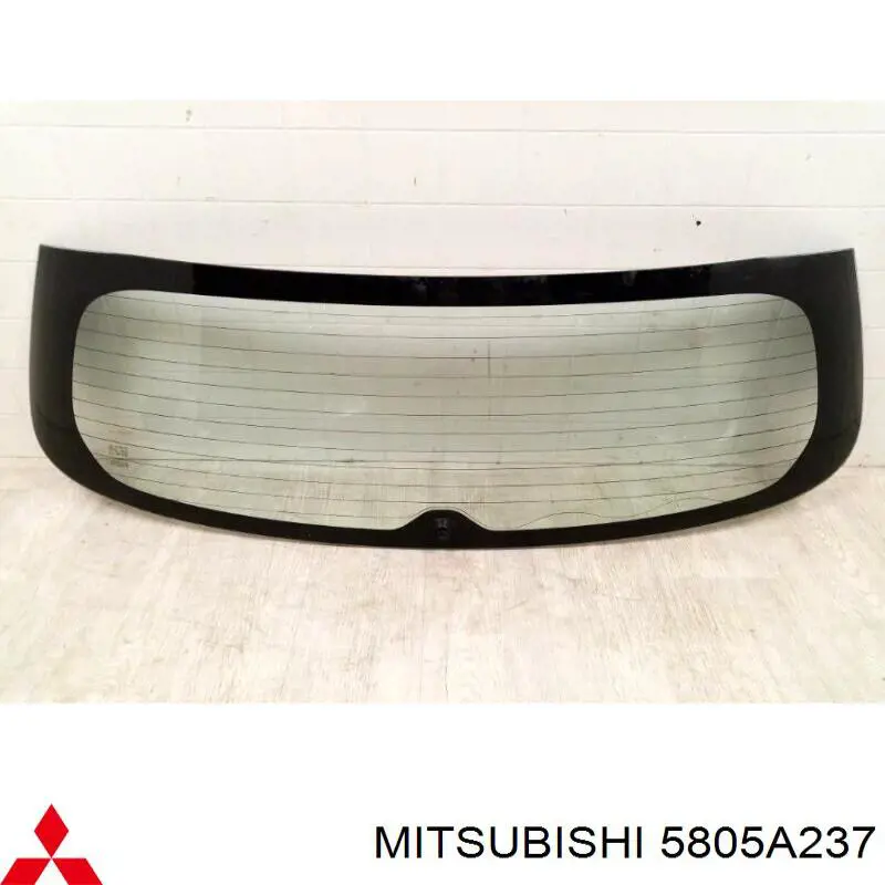 5805A237 Mitsubishi скло заднє, 3/5-й двері (ляди)