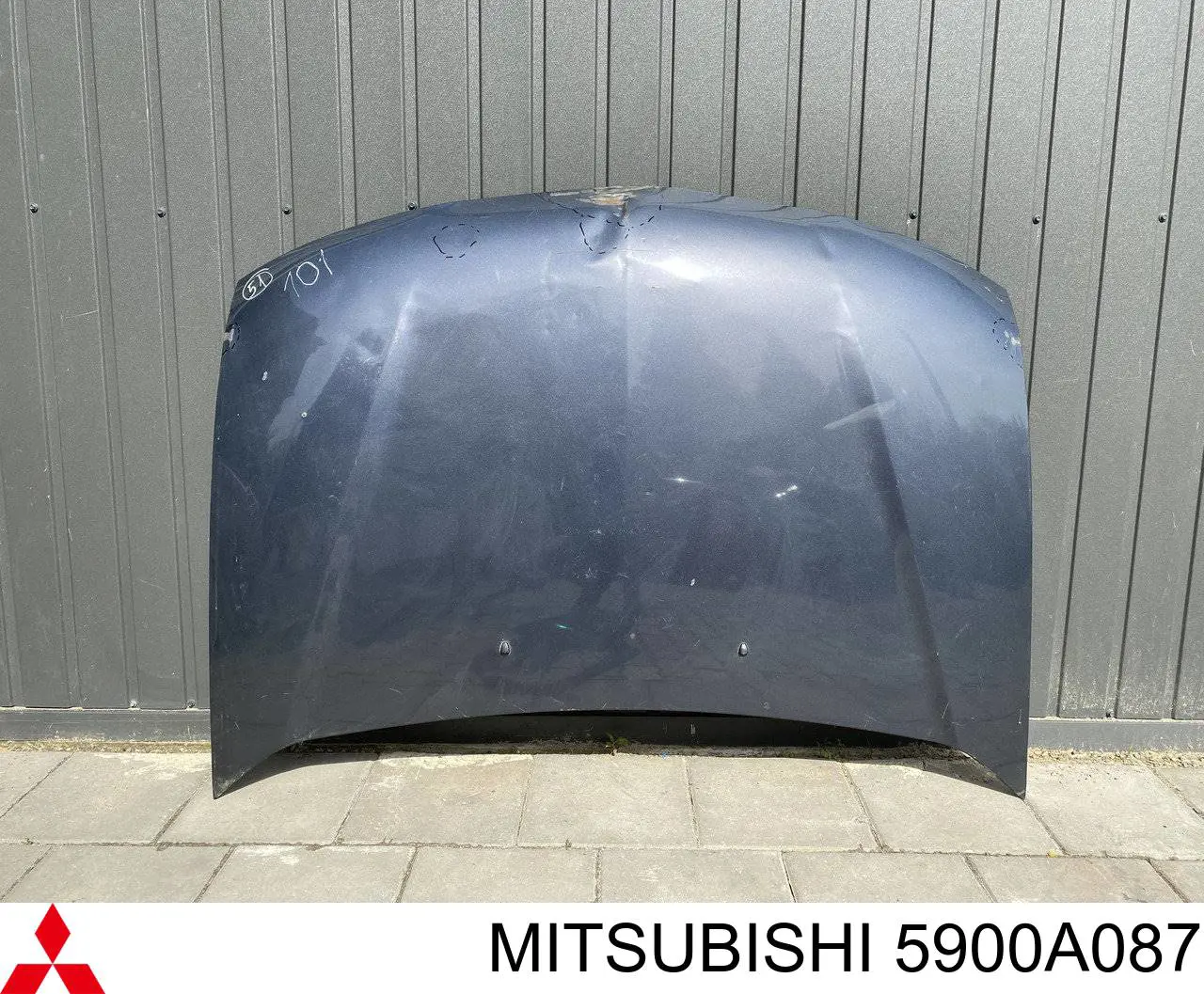 Капот 527903 Polcar
