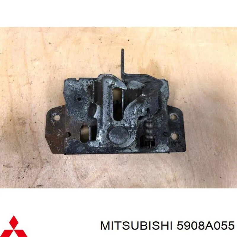 5908A055 Mitsubishi замок капота
