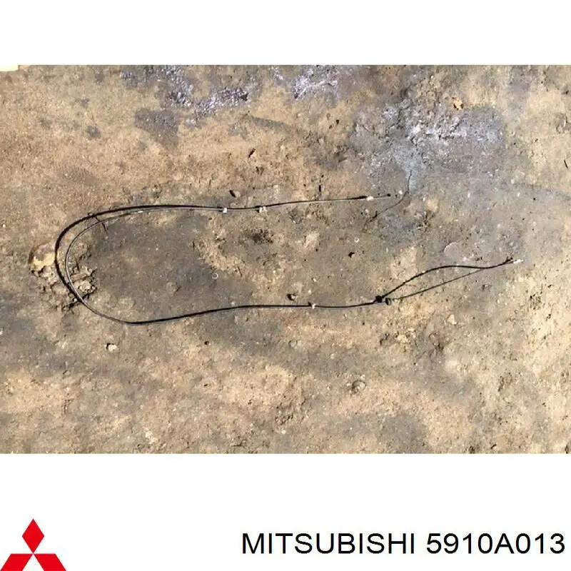 Трос відкриття капота на Mitsubishi Pajero (V90)
