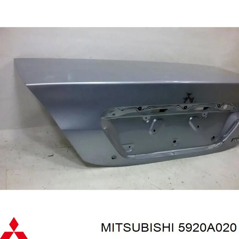 Купити 5920A020 Mitsubishi Кришка багажника