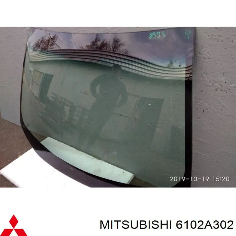 6102A485 Mitsubishi скло лобове