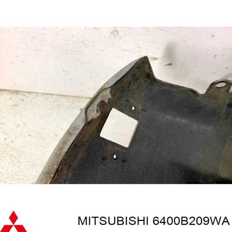 6400B209WA Mitsubishi бампер передній